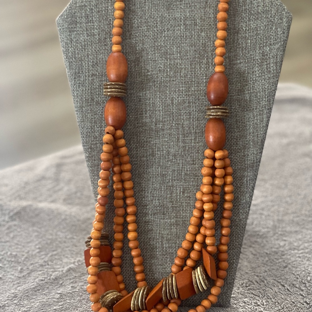 Elegant Wooden Beaded Necklace